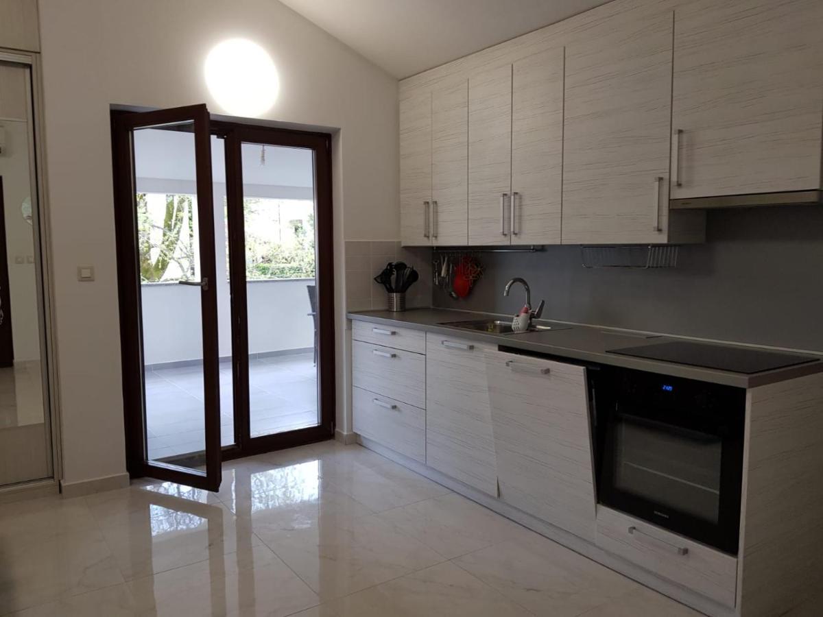 Relax Zone III Apartment Malinska Luaran gambar