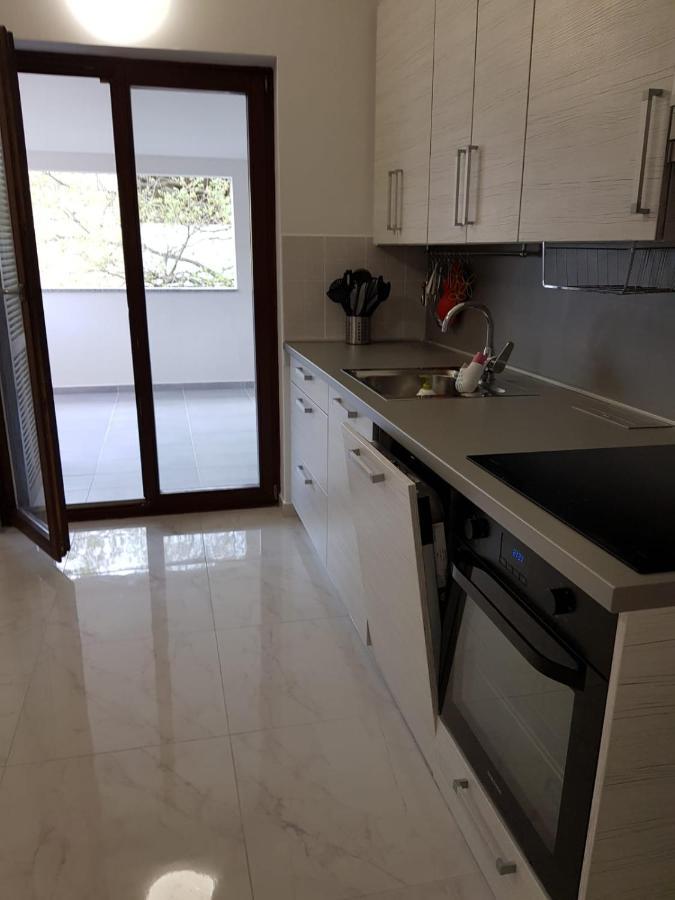 Relax Zone III Apartment Malinska Luaran gambar