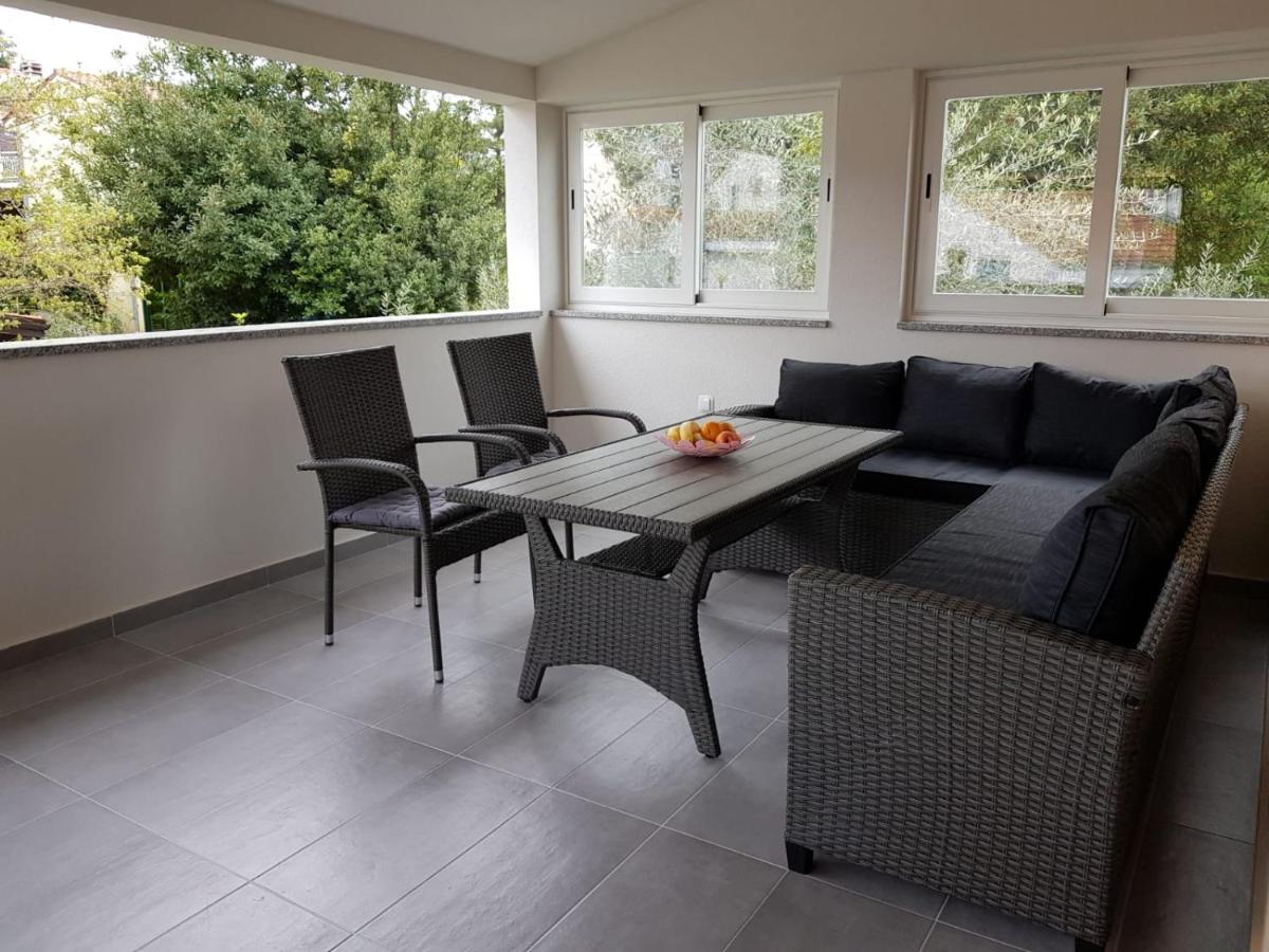 Relax Zone III Apartment Malinska Luaran gambar